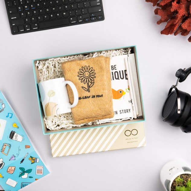 5 tips to make your employee onboarding gifts stand out  Augeo