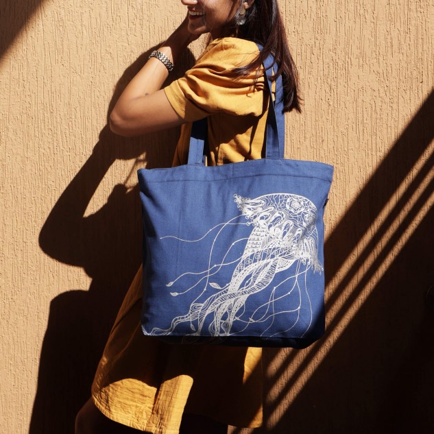 ALO Yoga, Bags, Alo Yoga Tote Bag Brand New With Tags
