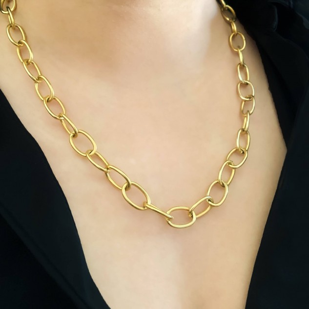 Handcrafted 22k Gold Plated Brass Bold & Beautiful Necklace - Golden