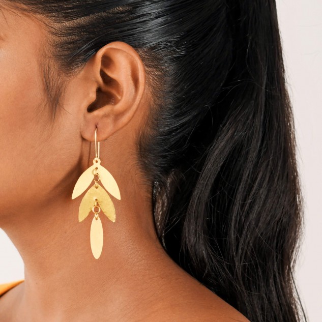 Handcrafted Brass Leaf Earring - Golden