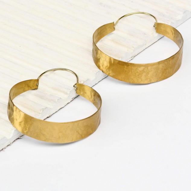 Handcrafted Brass Wave Pattern Loop Shaped Earring - Golden